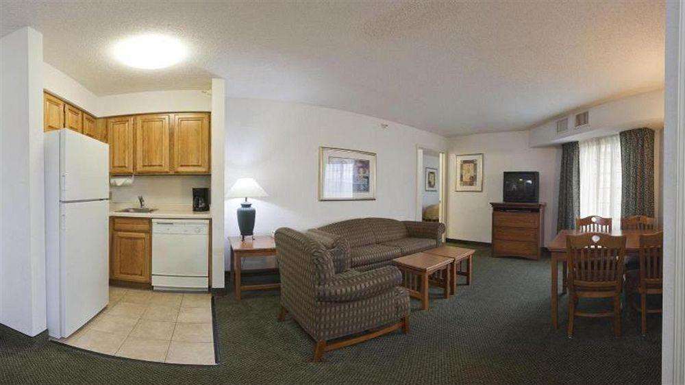 Candlewood Suites Eagan - Mall Of America Area By Ihg Екстер'єр фото