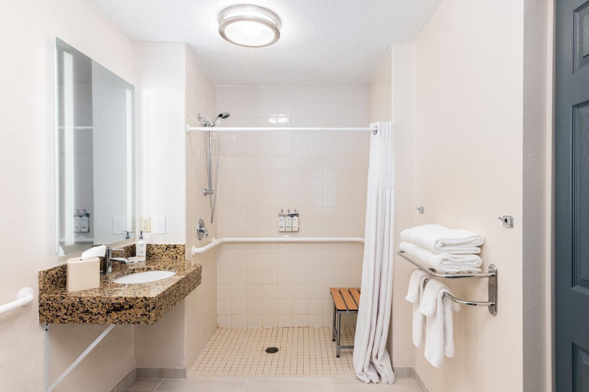 Candlewood Suites Eagan - Mall Of America Area By Ihg Екстер'єр фото