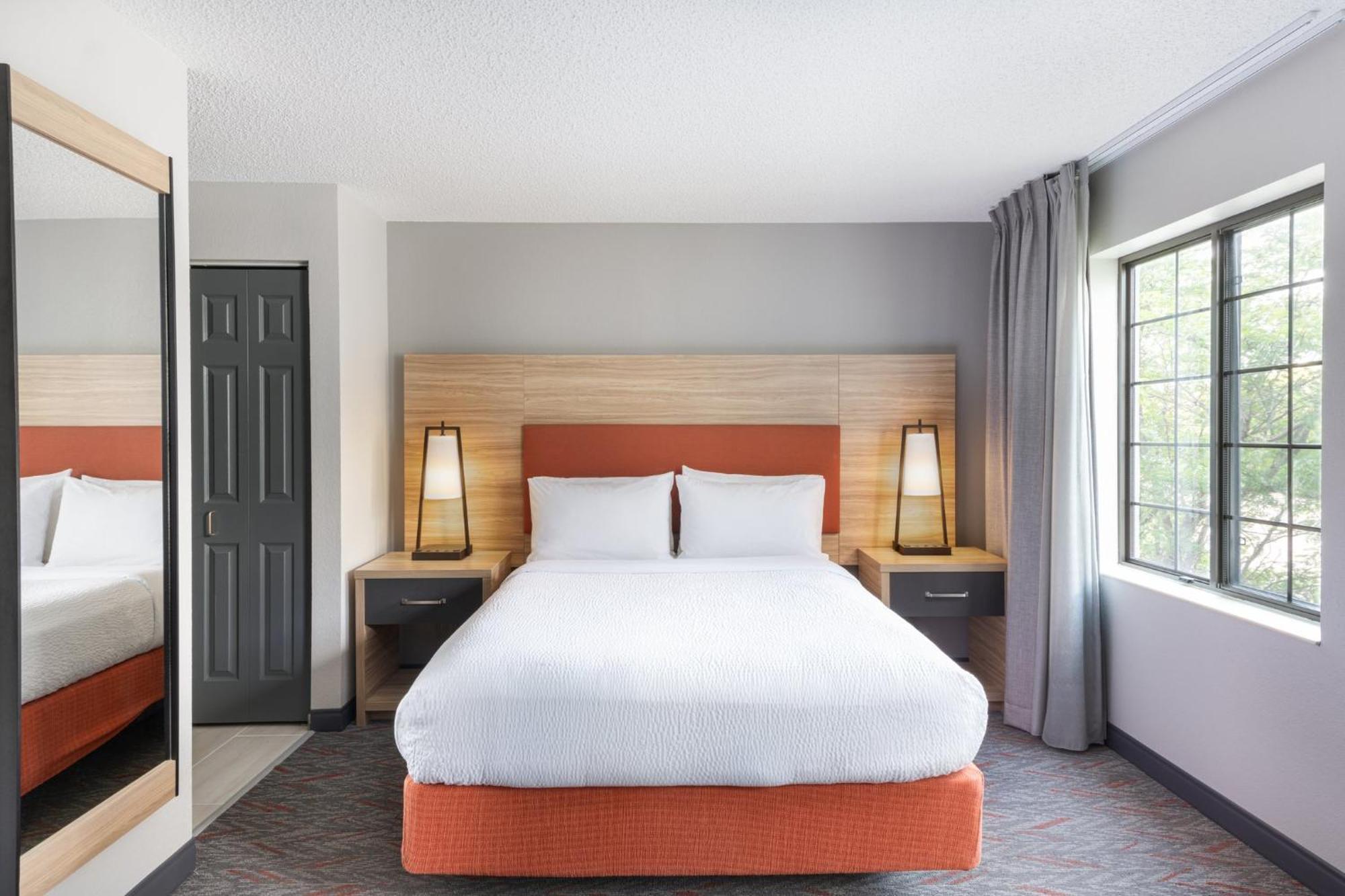 Candlewood Suites Eagan - Mall Of America Area By Ihg Екстер'єр фото