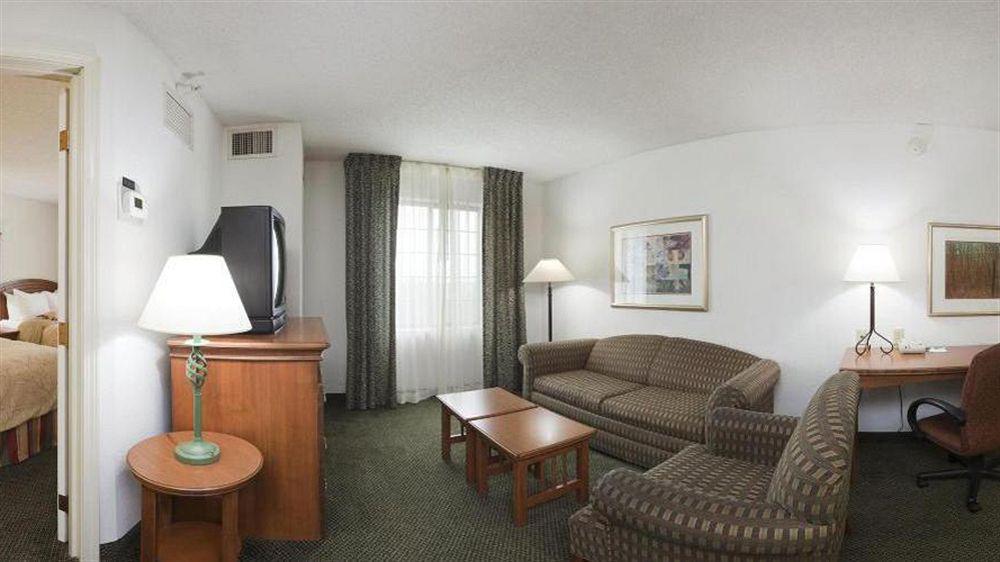 Candlewood Suites Eagan - Mall Of America Area By Ihg Екстер'єр фото